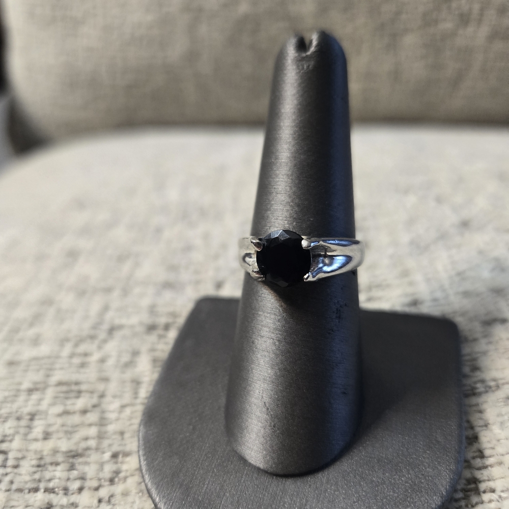 Sterling Silver Black Stone Solitaire Ring